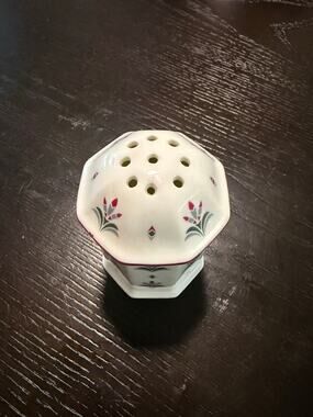 Vintage Merle Norman Cosmetics Hexagonal Salt Shaker